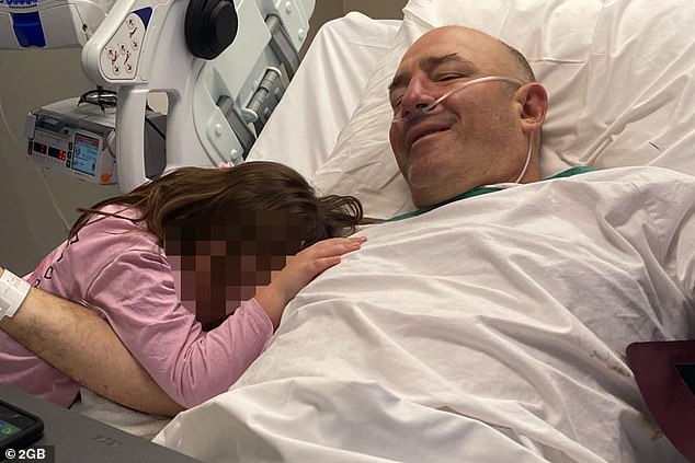 Un padre australiano dice que su apéndice se rompió después de una espera de 30 horas en el Hospital Campbelltown; preocupan las demoras en el departamento de emergencias