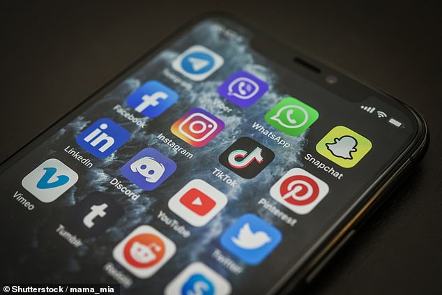 Se lanzaron medidas enérgicas contra Apple y Google por el controvertido ‘impuesto a las aplicaciones’ que, según el regulador de competencia, no es ‘justo ni razonable’ para los usuarios de teléfonos inteligentes y tabletas.