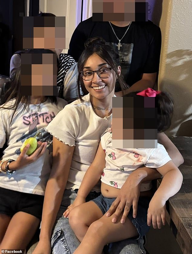 109655977-15942757-Caroline_Pena_was_stabbed_to_death_on_Thursday_in_broad_daylight-a-9_1782852387341.jpg