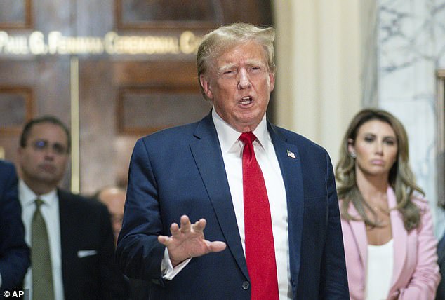 Trump le ruega a la Corte Suprema que le dé una segunda oportunidad para protegerlo de cinco millones de dólares en pagos por acoso sexual.