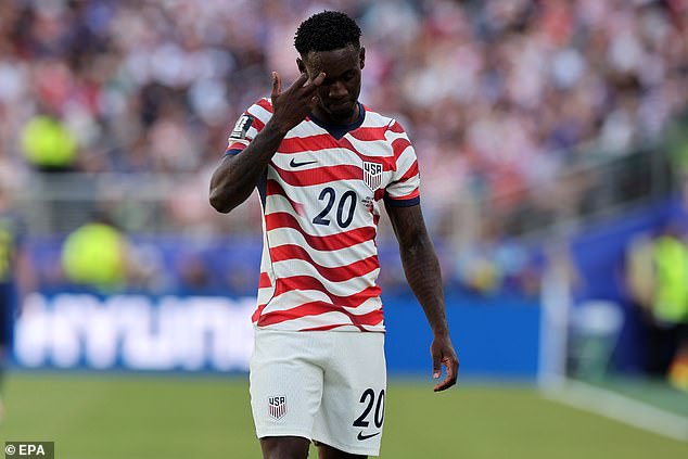 La estrella estadounidense Folarin Balogun ESTARÁ disponible para el choque de la Copa Mundial contra Bélgica luego de la sorprendente decisión de la FIFA de suspender su suspensión de un partido.