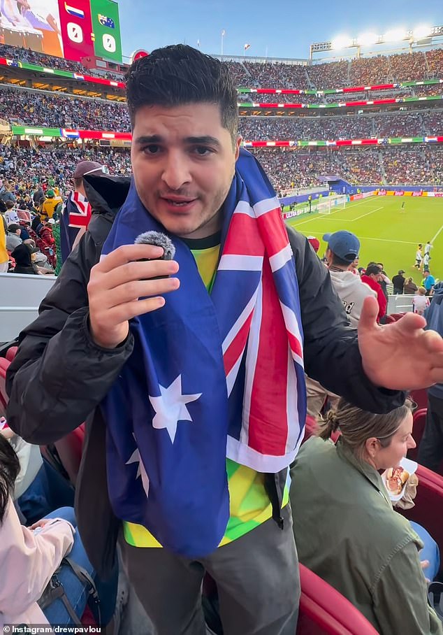 Influencer australiano critica a los Socceroos ‘empapados de soja’ por tener una ‘cultura horriblemente despierta’