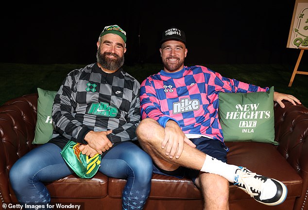 El círculo íntimo de Travis Kelce durante su boda con Taylor Swift: el hermano Jason nombrado padrino mientras el novio celebra con amigos de la infancia