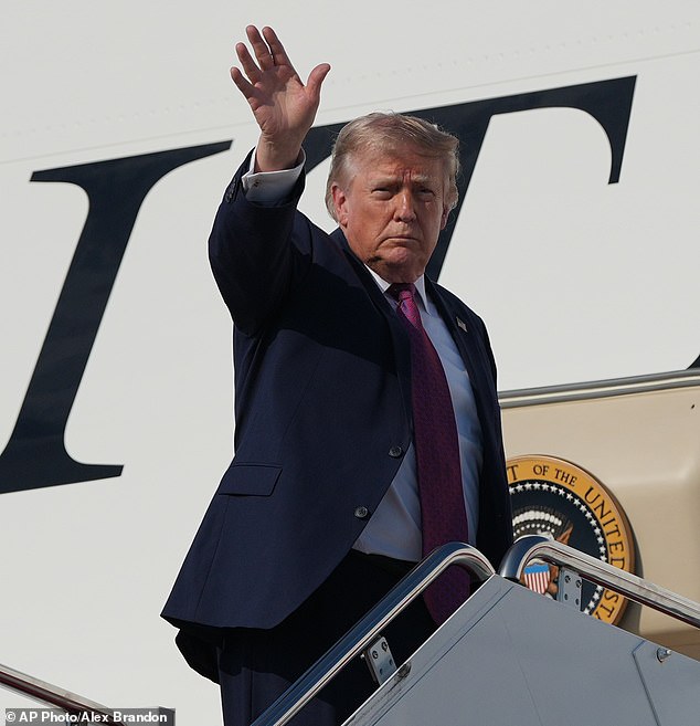 109787197-15951709-Trump_is_seen_here_boarding_the_new_Air_Force_One_on_Friday_nigh-a-18_1783122420677.jpg