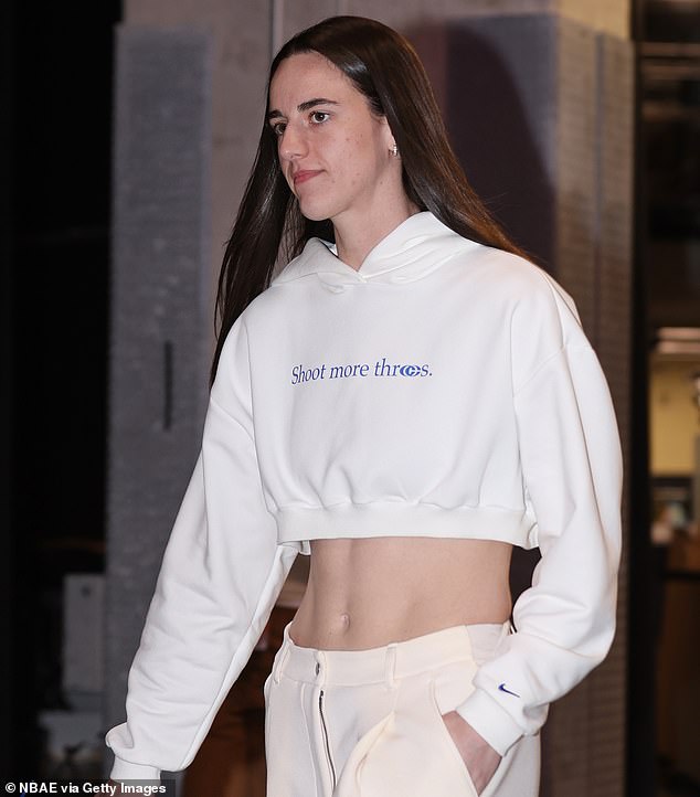 Caitlin Clark cuestionada por el silencio de nueve días sobre el escándalo del golpe de la WNBA después de finalmente hablar: ‘Hay mucho tiempo para prepararse’