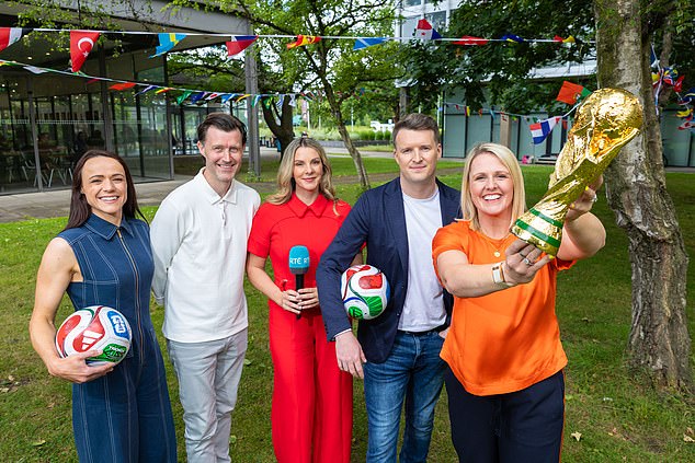 Alan Cawley: Es hora de dejar de complacer sádicamente a nadie excepto a Inglaterra. Por eso los apoyo para ganar la Copa del Mundo, y por eso todos los aficionados al fútbol irlandés deberían hacerlo también.