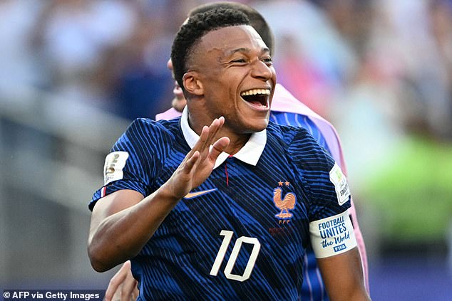 Kylian Mbappé ríe el último mientras Francia sobrevive a las cínicas y desagradables artes oscuras de Paraguay en un choque cruel para evitar una gran sorpresa y llegar a los cuartos de final de la Copa del Mundo.