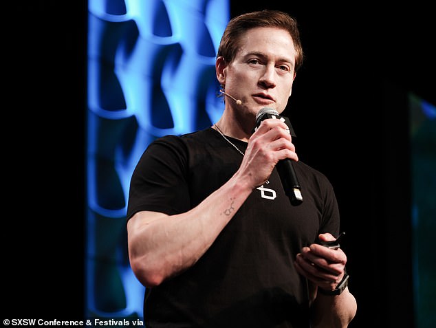 El biohacker Bryan Johnson revela un impactante diagnóstico de salud sobre una enfermedad autoinmune incurable