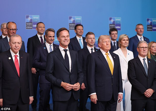 Trump califica a España de “causa inútil” y busca congelar las visitas en un desaire inusual