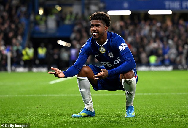 El Manchester United está cada vez más cerca de fichar a Andrey Santos: el Chelsea valora al centrocampista brasileño en £50 millones