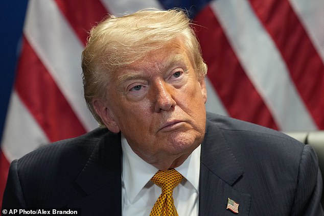 Trump lanzó una feroz campaña de bombardeos contra Irán después de que el régimen ofreciera una recompensa mortal por su cabeza.