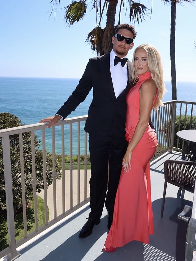 Patrick y Brittany Mahomes comparten nuevas fotos después de unirse a Travis Kelce y Taylor Swift en la boda de la ex estrella de los Chiefs en California