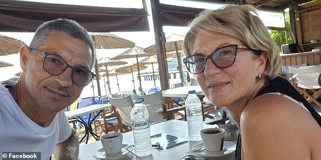 ‘Si morimos, morimos juntos’: 20.000 pies Ryan relata la lucha para salvar a su marido mientras su esposa le agarra las piernas después de respirar a través de la ventanilla del avión