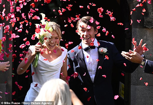 Alex de Miñaur está indignado por su boda ultrasecreta el día de la final de Wimbledon