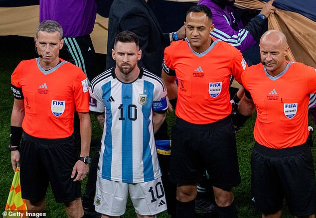 Lionel Messi tiene su árbitro favorito para la semifinal del Mundial Inglaterra vs Argentina a pesar de las teorías de conspiración de que el torneo está ‘amañado’