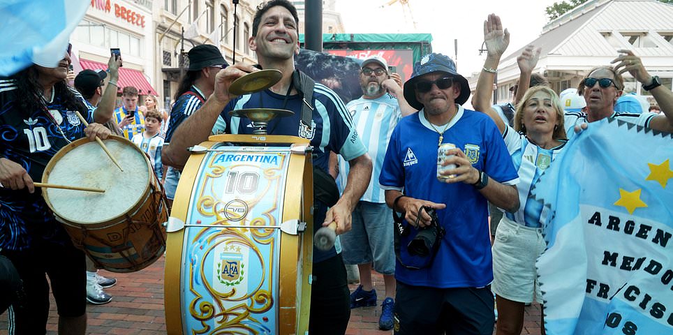 Inglaterra vs Argentina – Semifinal del Mundial EN VIVO: Las noticias del equipo se FUGARA cuando la estrella sorpresa obtuvo el visto bueno para comenzar en la banda derecha y el lado de Thomas Tuchel por la izquierda, acabando con el sueño de Lionel Messi