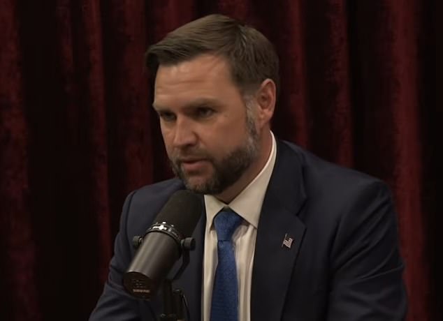 JD Vance alega un complot secreto israelí contra él y lanza una bomba Mossad-Epstein en una explosiva entrevista con Joe Rogan