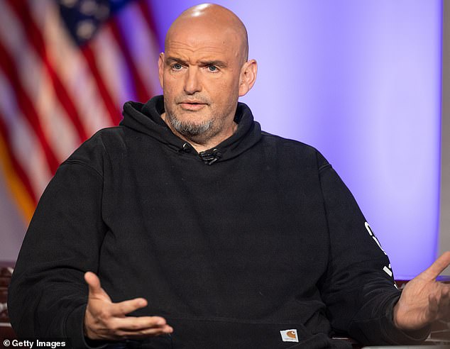 John Fetterman critica a su colega demócrata Bernie Sanders por su terrible respaldo después de apoyar al candidato ‘pro-Hamas’ y a Graham Platner