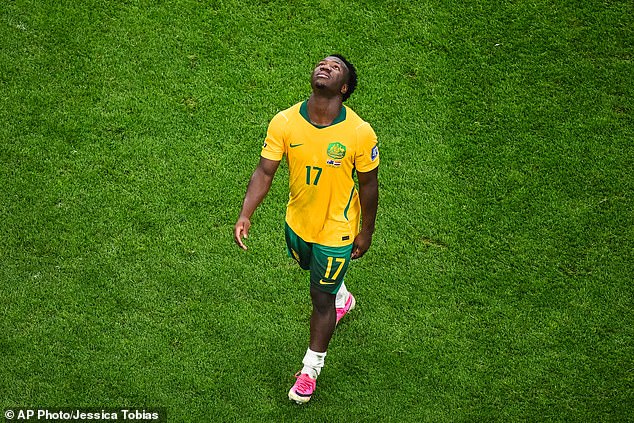 La estrella emergente de los Socceroos, Nestory Irankunda, pronto se convertirá en el futbolista australiano más caro de la historia después de mudarse al club que vio nacer a Ronaldo.