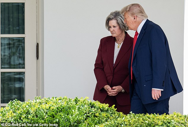 Dentro de la cumbre secreta Four Seasons de Trump: se filtró un plan de choque para salvar las elecciones intermedias mientras el Partido Republicano enfrenta una nueva angustia de los votantes