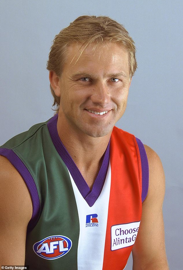 Estalla la tormenta de registros médicos de Tony Modra: se inició una investigación contra el personal médico por el acceso “inapropiado” a las notas del hospital de la leyenda de la AFL
