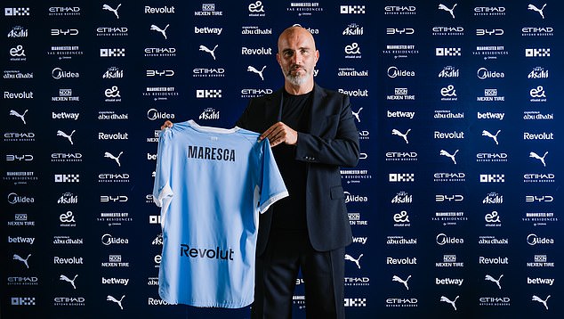 Las pistas que dio Enzo Maresca en la presentación del Manchester City: cómo afrontará la caótica salida de Leicester y Chelsea, por qué ‘no está preocupado’ por el futuro de Rodri ni por los 115 cargos y qué está pasando con Jack Grealish