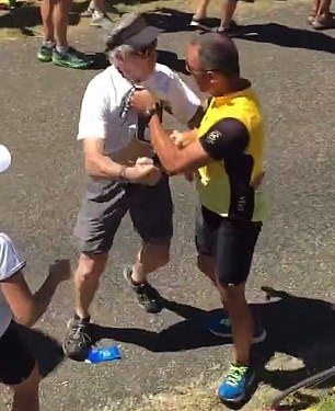 Momento impactante: los espectadores del Tour de Francia se lanzan puñetazos entre sí en un incidente impactante cuando los autos se acercan peligrosamente a golpearlos