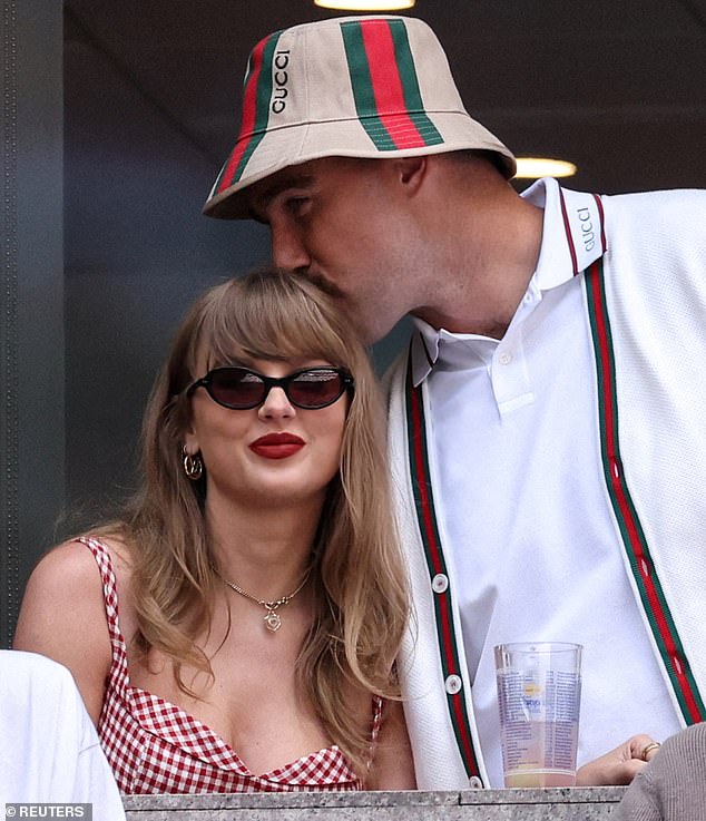 El amigo de Travis Kelce revela el momento en que la llorosa estrella de los Chiefs se convirtió en un “charco” en la boda de Taylor Swift, ¡y no por haber conocido a su prometida!