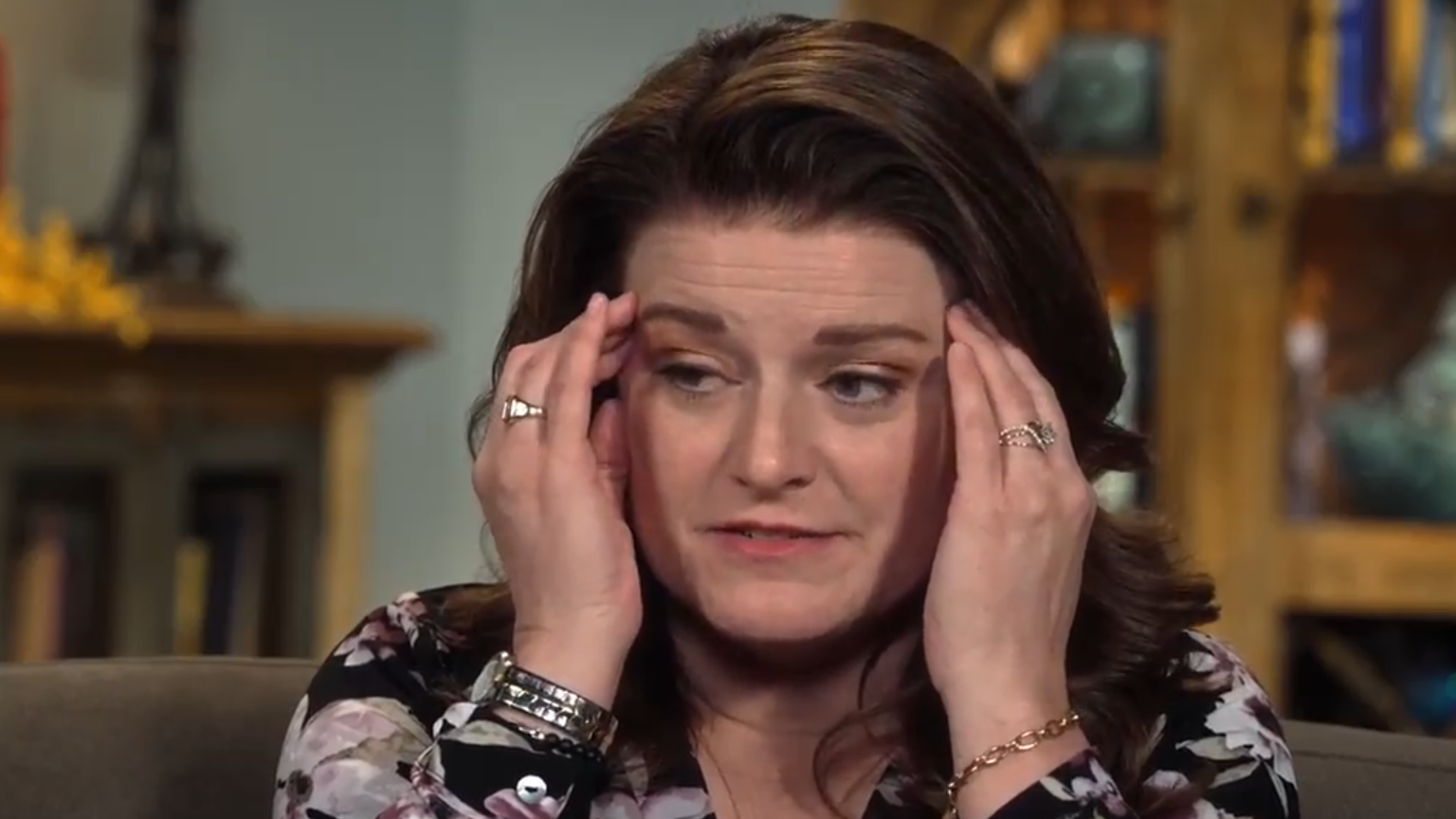 1205_sisterwives_04_robynbrown-Cropped.png