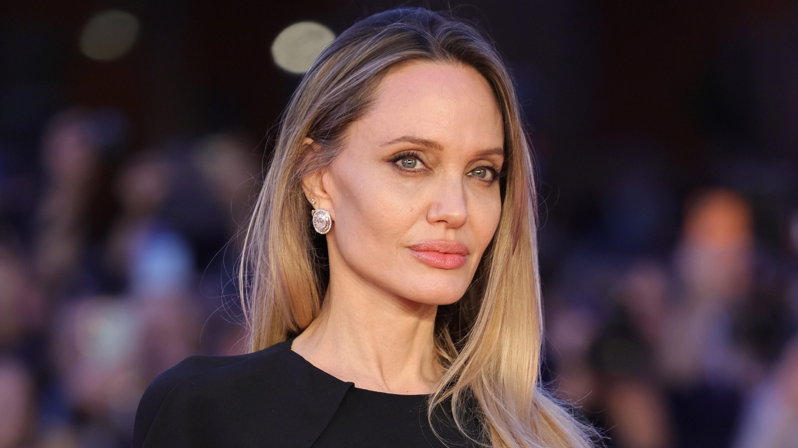 1216_angelinajolie_header-scaled.jpg