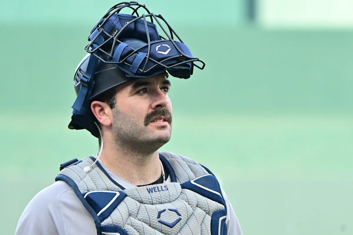 Yankees activan al C Austin Wells de Illinois y llaman al P Elmer Rodríguez para darles a los lanzadores abridores un día extra de descanso