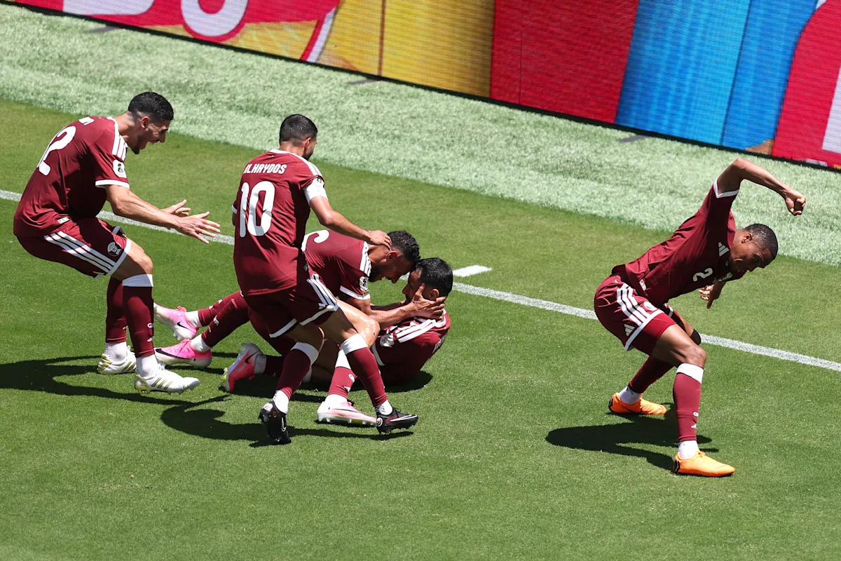 Mundial 2026: Qatar empata 1-1 contra Suiza gracias al gol tardío de Boualem Khoukhi en la prórroga
