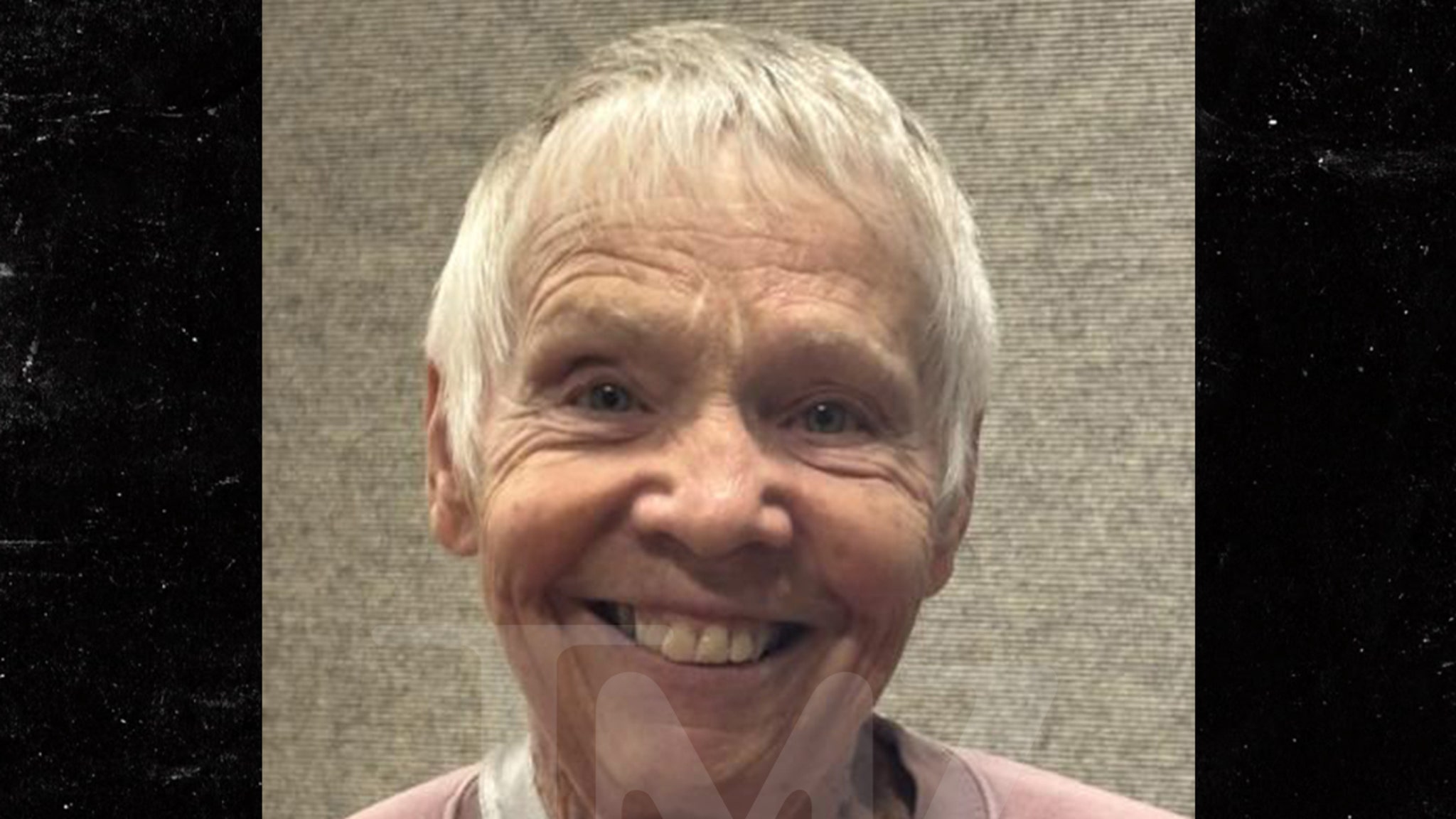 El secuestrador de Elizabeth Smart ofrece una sonrisa de comemierda en una nueva foto policial