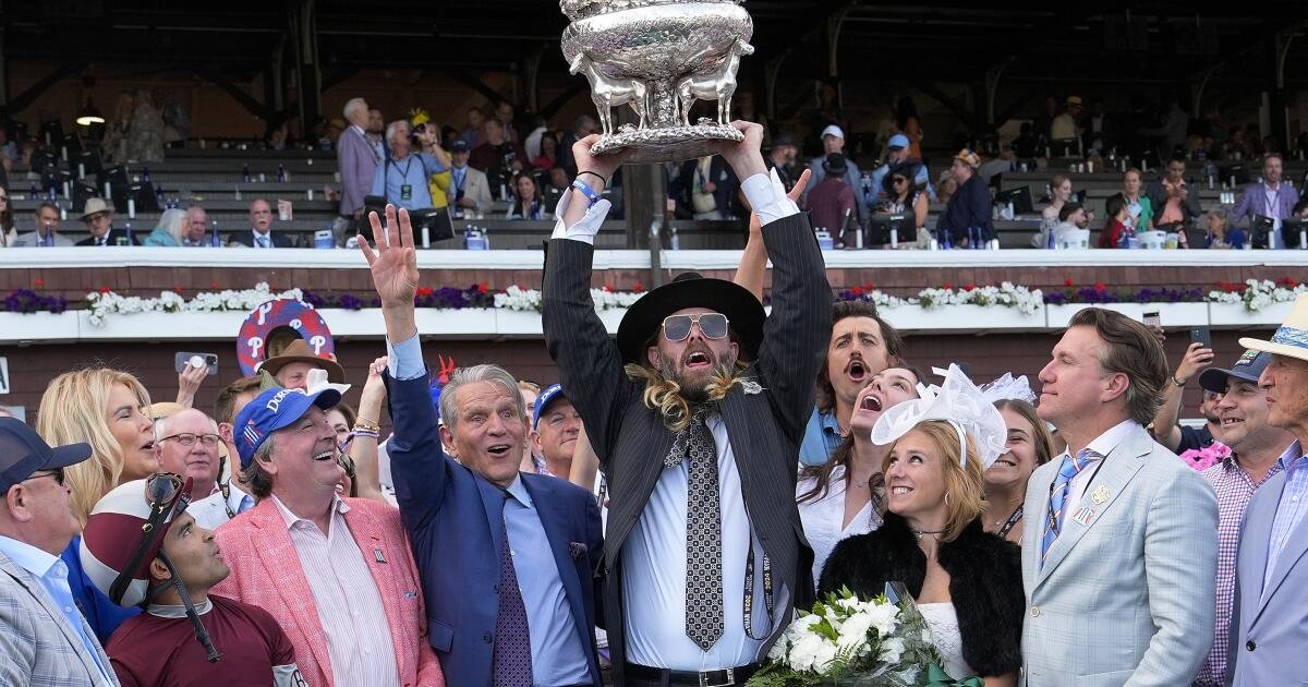 1761635971_urlhttps3A2F2Fcalifornia-times-brightspot.s3.amazonaws.com2Fa52F4c2Feec5226546a4bb4bd2d23456d6c32Fbelmont-stakes-horse-racing-67238.jpg