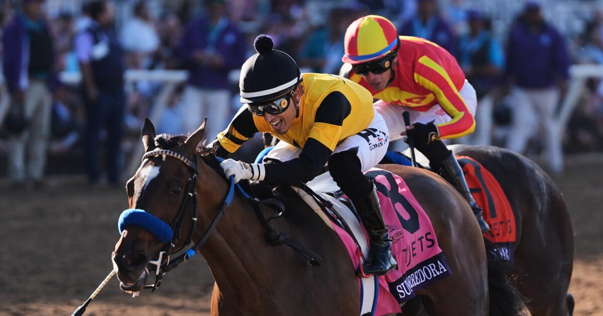 1761957687_urlhttps3A2F2Fcalifornia-times-brightspot.s3.amazonaws.com2Fe62Fdd2F8db3343345c481cd00f0ae1773992Fbreeders-cup-juvenile-fillies-horse-racing-83091.jpg