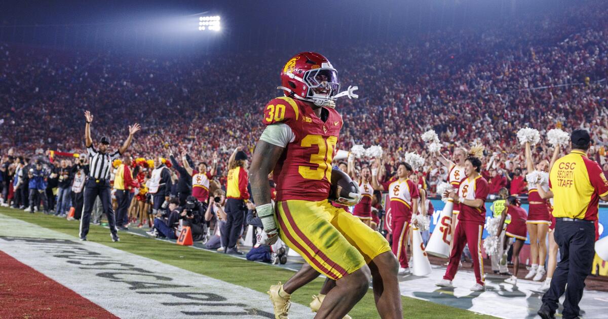 USC venció a UCLA, pero aún pierde la batalla por la relevancia