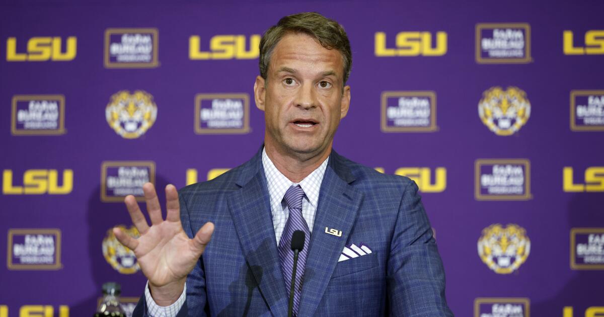 Lane Kiffin de LSU dijo que Ole Miss lo quería para la CFP. Este no es el caso, dicen algunos.