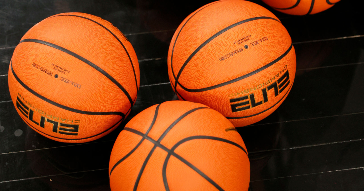 1765349252_urlhttps3A2F2Fcalifornia-times-brightspot.s3.amazonaws.com2F7b2Ff12Ff57e94514ac189e638bd11ee74902Fbasketballs.png