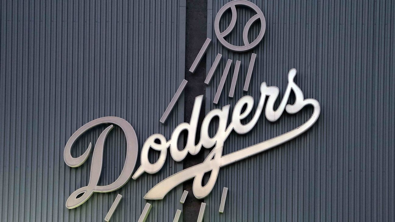 Los pasivos diferidos de los Dodgers superan los mil millones de dólares