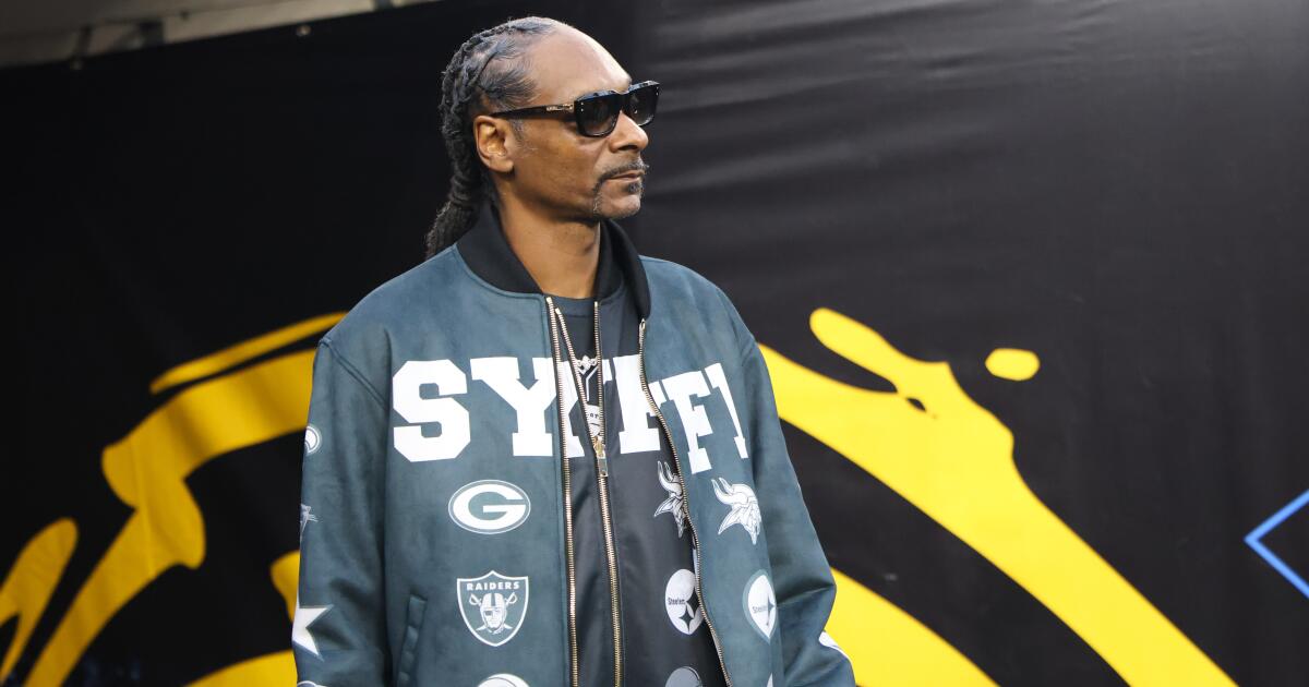 1765995395_urlhttps3A2F2Fcalifornia-times-brightspot.s3.amazonaws.com2Ff62Fa82F265ecd31496da1a07febf2aa068a2Fsteelers-chargers-football-51558.jpg