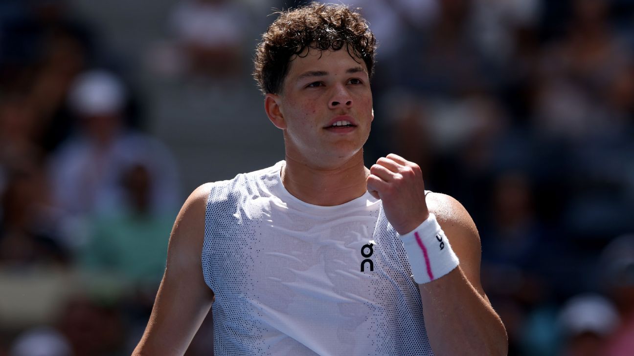 Ben Shelton se sacude el óxido tras la victoria sobre Francisco Comesana en Auckland