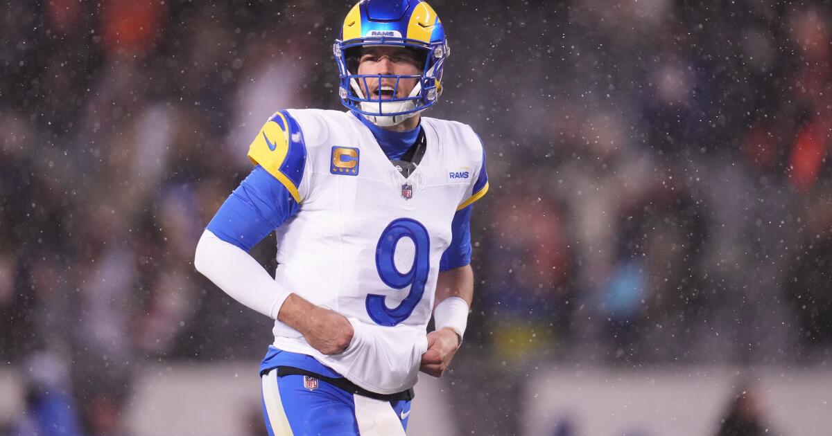 1769044711_urlhttps3A2F2Fcalifornia-times-brightspot.s3.amazonaws.com2Fda2F692Fcc1798c2409385c0a2e5408aed1b2Frams-bears-football-29712.jpg