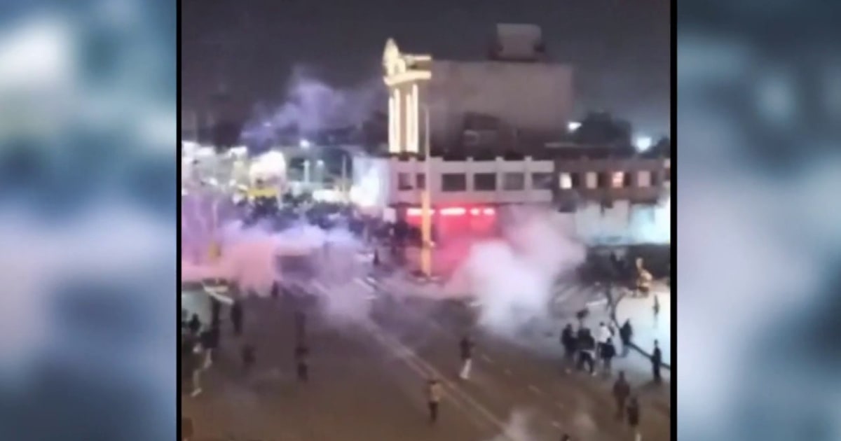 Manifestantes iraníes piden ayuda mientras continúa el conflicto en el país