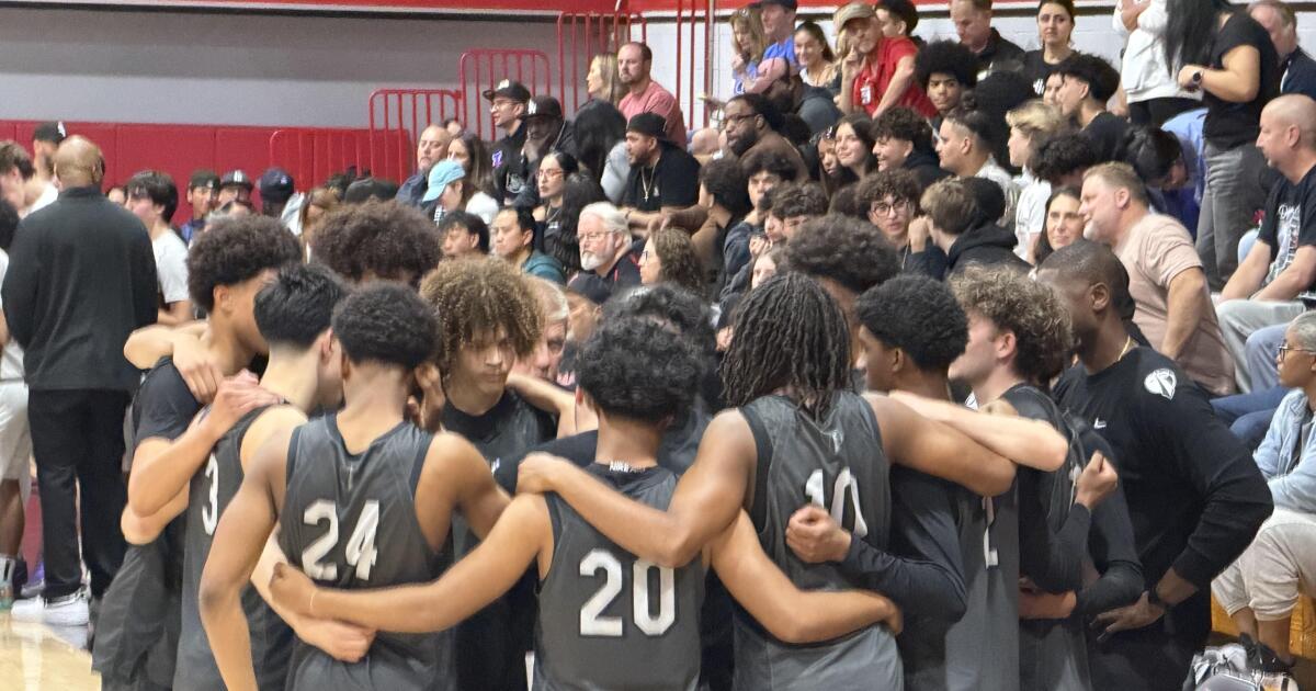 Los jóvenes jugadores de baloncesto de Heritage Christian están creciendo rápidamente