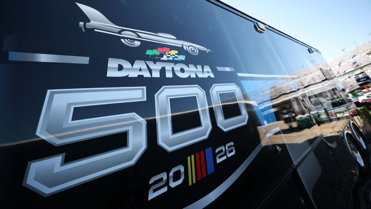 La hora de salida de las 500 Millas de Daytona se ha retrasado una hora debido al mal tiempo inminente