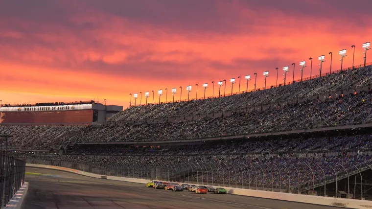 Actualizaciones meteorológicas de las 500 Millas de Daytona: ¿La lluvia del domingo retrasará la carrera de NASCAR 2026?