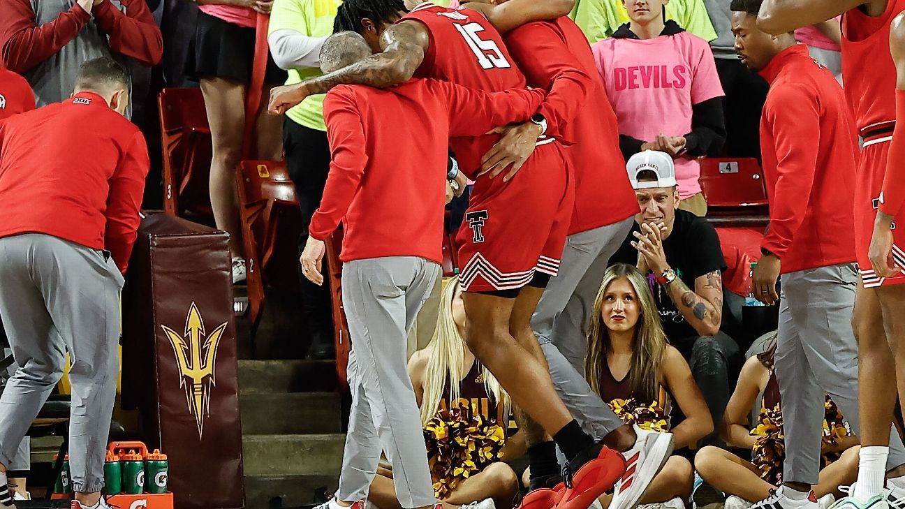 JT Toppin de Texas Tech se lesionó la pierna derecha en la derrota ante ASU