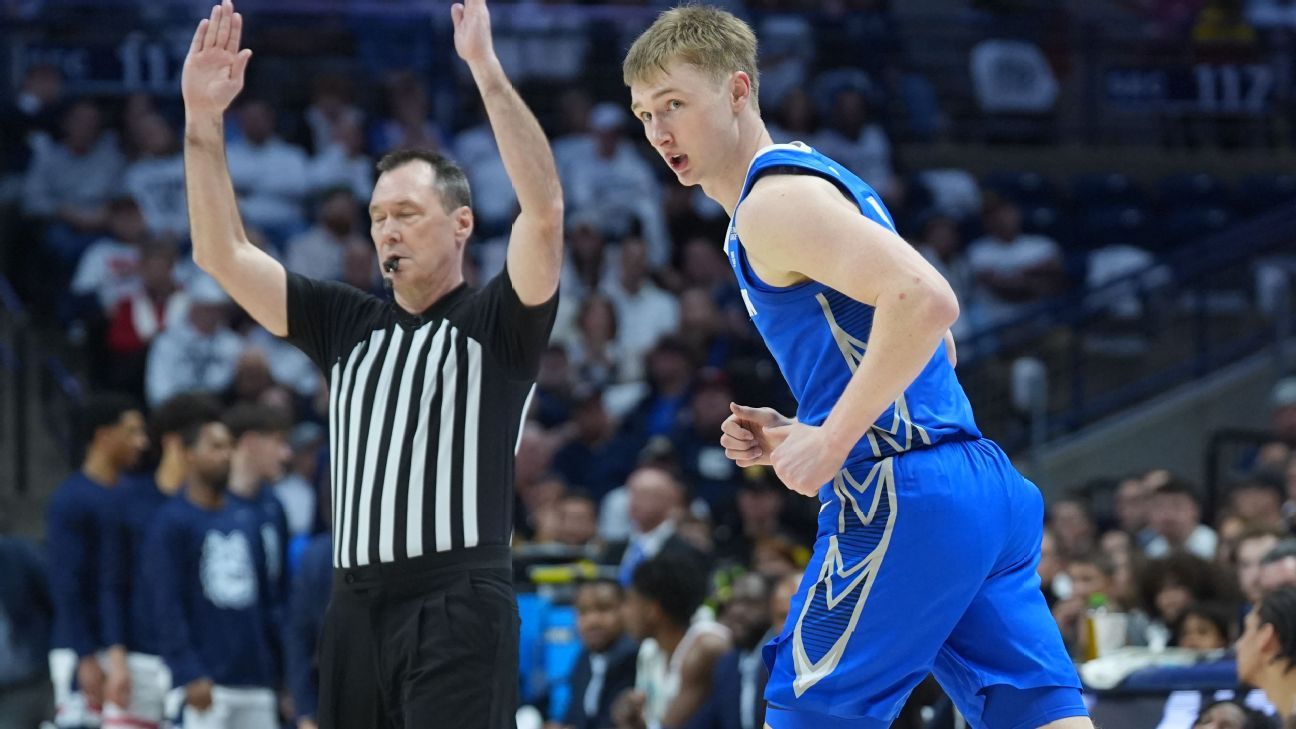 Josh Dix lleva a Creighton más allá de UConn 2 semanas después de la muerte de su madre