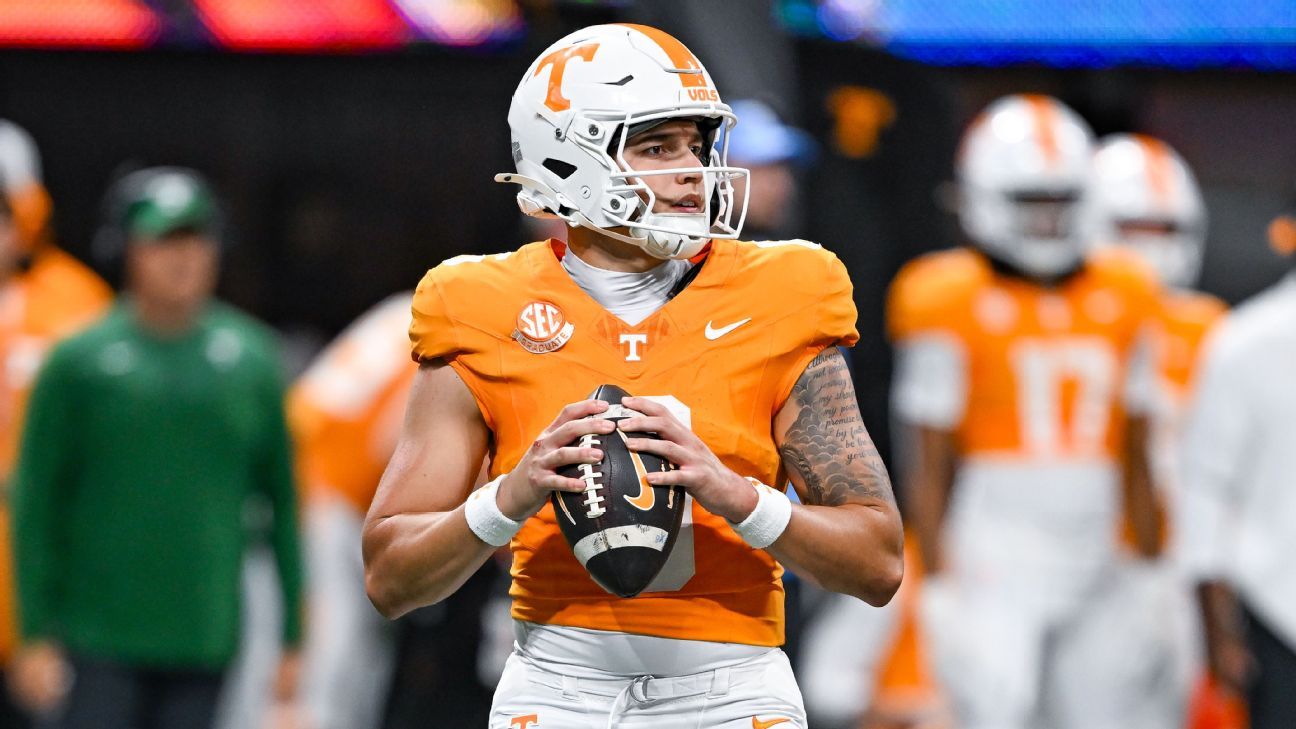 Juez rechaza oferta del QB de Tennessee Joey Aguilar