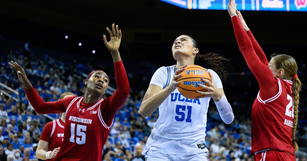 Las mujeres de UCLA atacan a Wisconsin en el Senior Day para lograr su 21ª victoria consecutiva